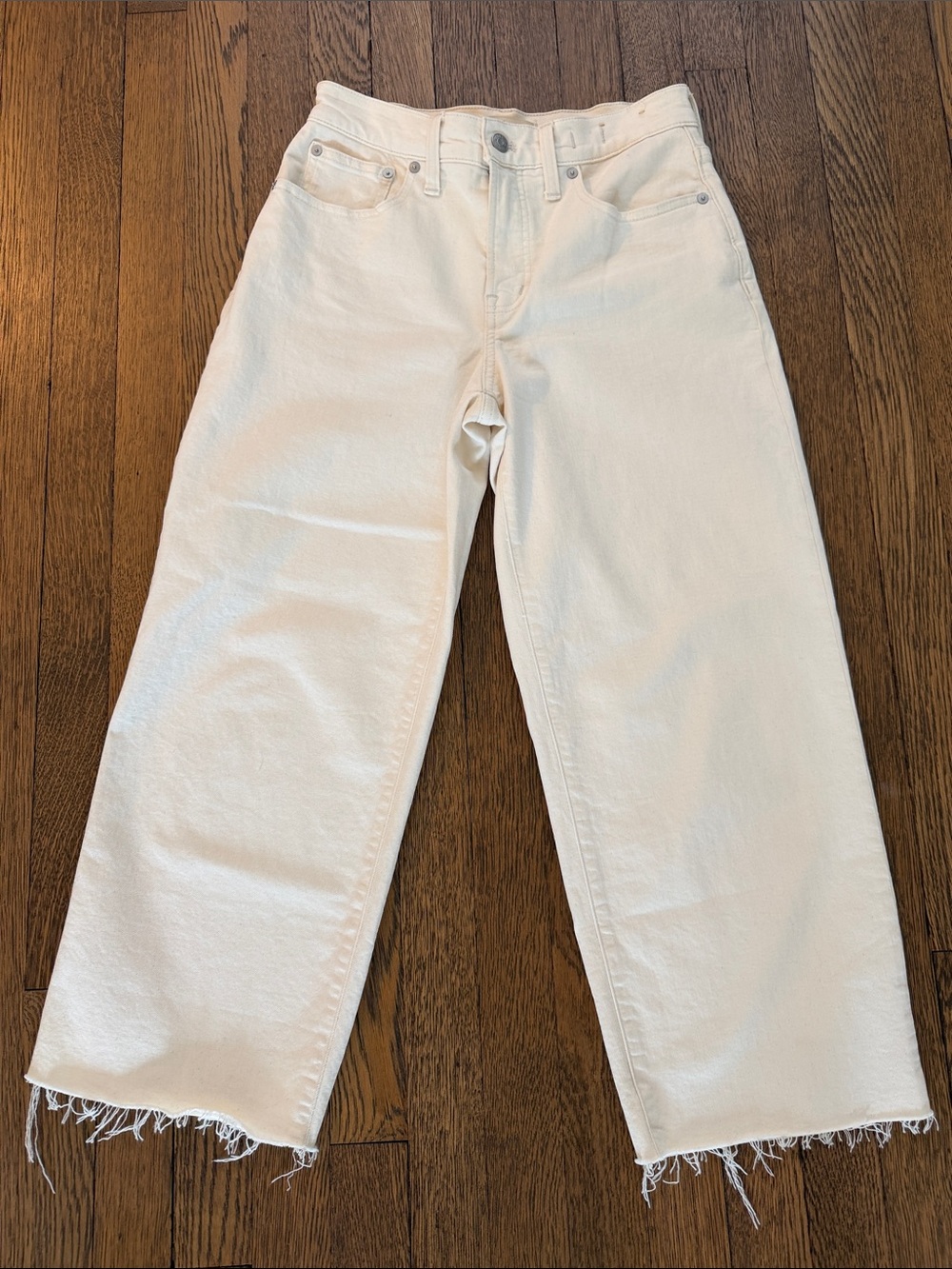 Women’s perfect vintage wide leg cropped petite 27 Cream Raw-Hem Jeans
